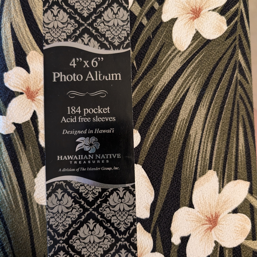 Hawaiian Floral Design Photo Album - Picture 4 of 5
